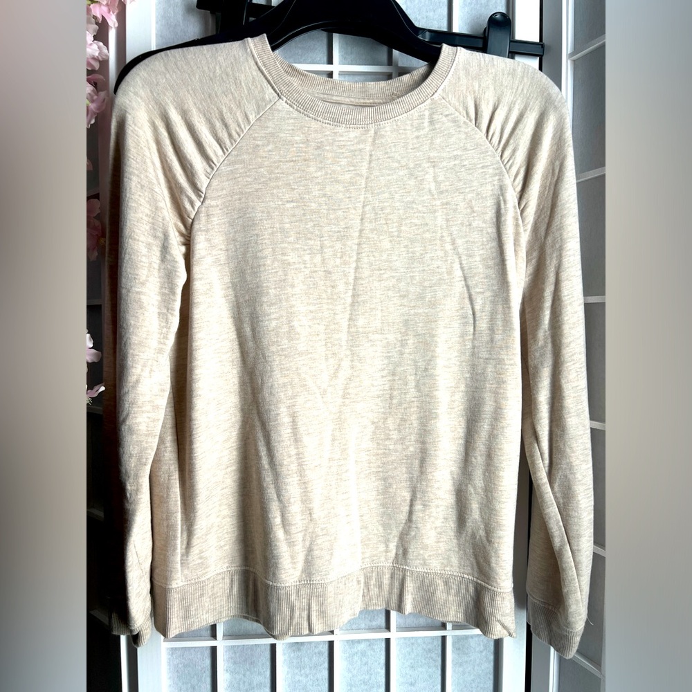 Super soft staple sweater
